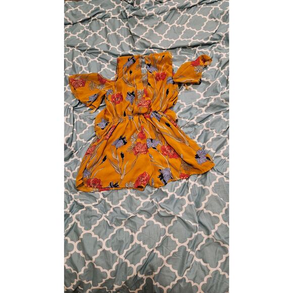 Japna Size Small Orange Floral Short Sleeve Cold Shoulder Romper - Picture 11 of 11
